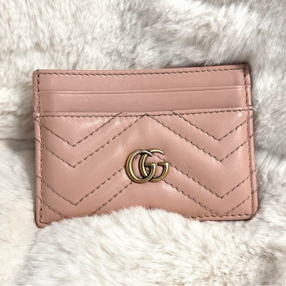 Gucci Accessories - Gucci GG Marmont Card Holder